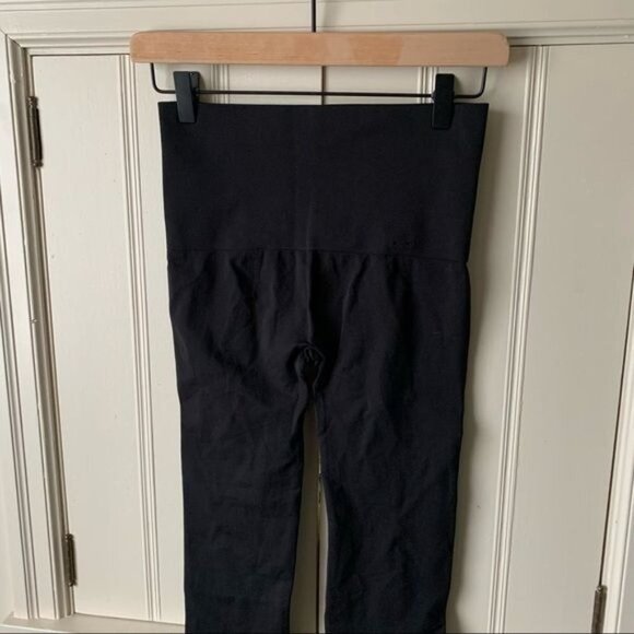 Assets by Spanx Seamless Slimming Leggings - Picture 7 of 7